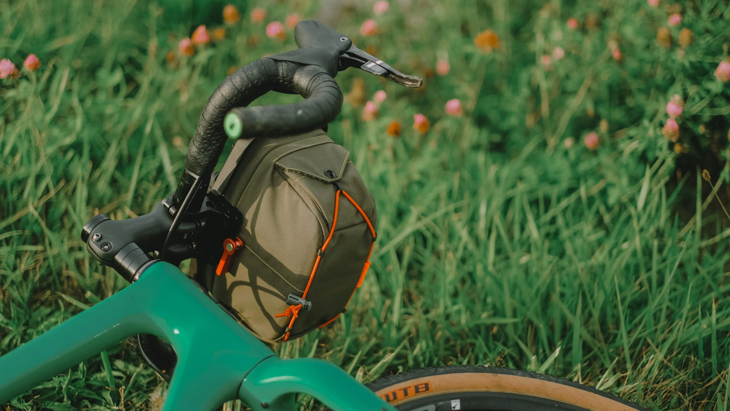 Swift Industries Gibby Stem Bag — BikeBike